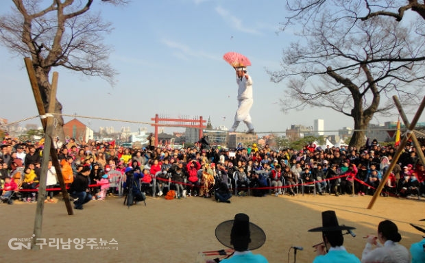 2015년 수원화성 추석한가위 특별공연(사진=경기도)