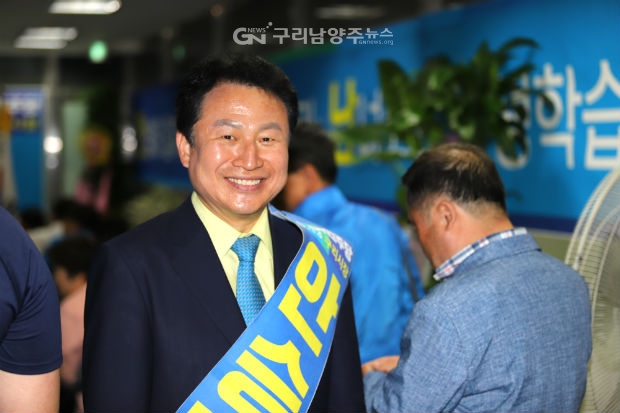 안승남 더불어민주당 구리시장 후보가 공식 선거운동 첫 날인 5월 31일 선거사무소 개소식을 개최했다(사진=안승남 캠프)
